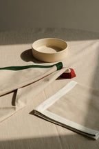 Guardanapo com borda em contraste