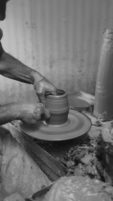 Blanc 05 - Decorative Vase